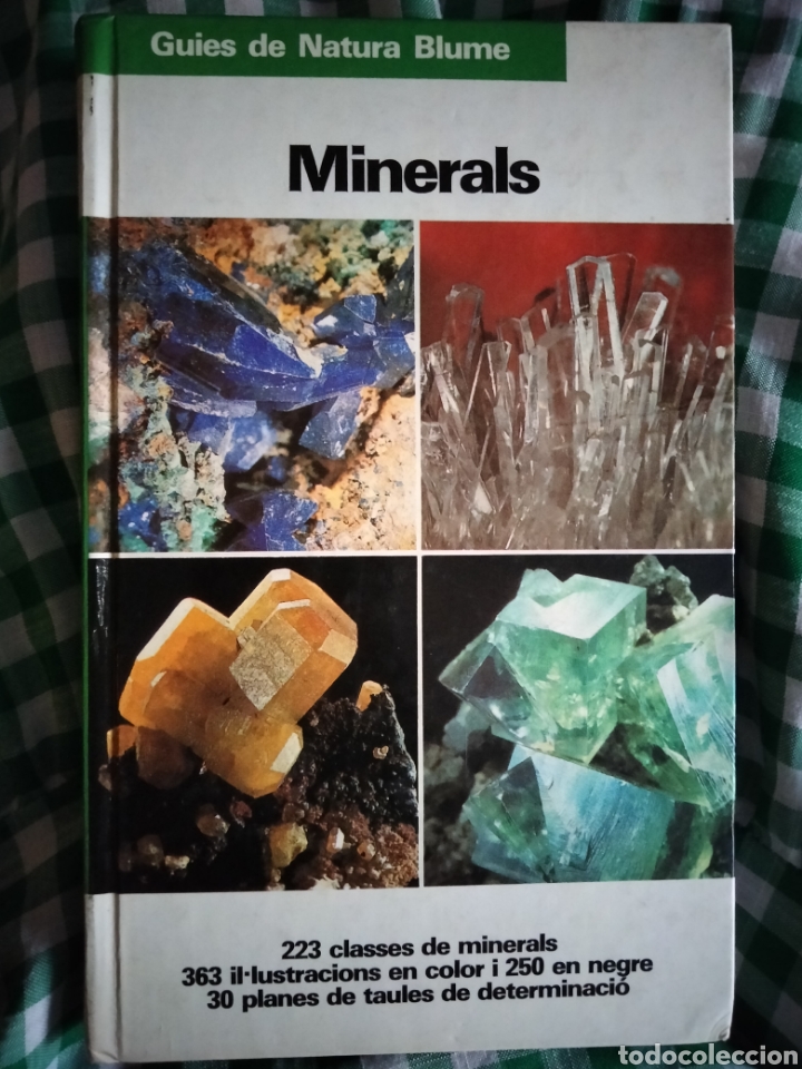Libros de segunda mano: Minerals. Gu&iacute;es de nature blume - Foto 1