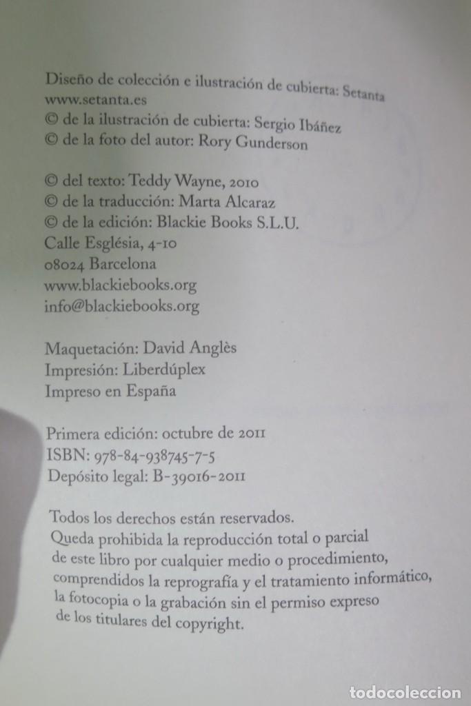 Libros de segunda mano: Kapitoil. Teddy Wayne - Foto 2