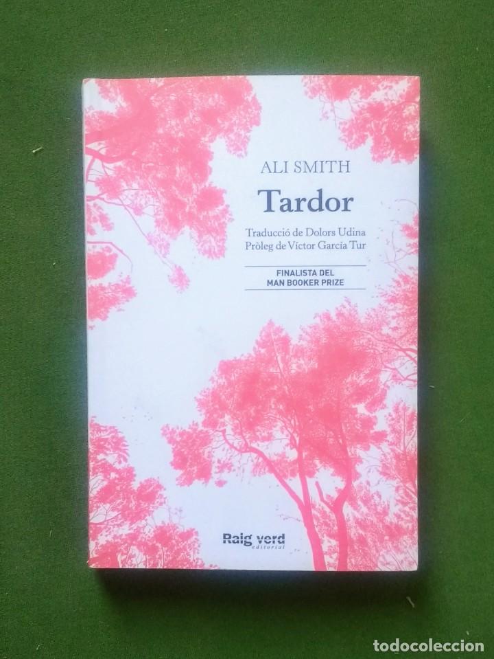 Libros de segunda mano: TARDOR - ALI SMITH. - Foto 1