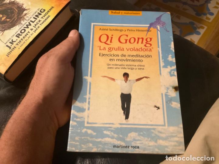 Second hand books: QI GONG LA GRULLA VOLADORA EJERCICIOS DE MEDITACION EN MOVIVIENTO Astrid Schillings Petra Hinterthur