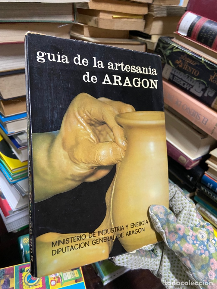Libros de segunda mano: Blas63D - gu&iacute;a de la artesania de ARAGON - Foto 1