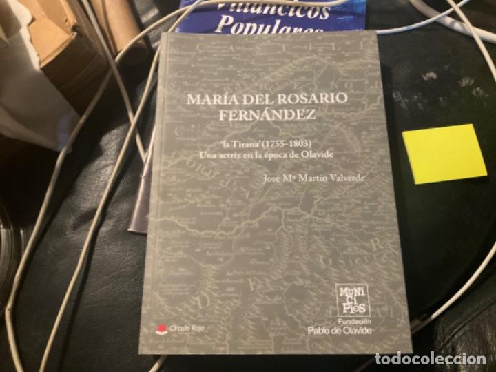 Libri di seconda mano: Mar&iacute;a del Rosario Fernandez &ldquo;La Tirana&rdquo; (1755-1803)Una actriz en la &eacute;poca de Olavide Martin velarde