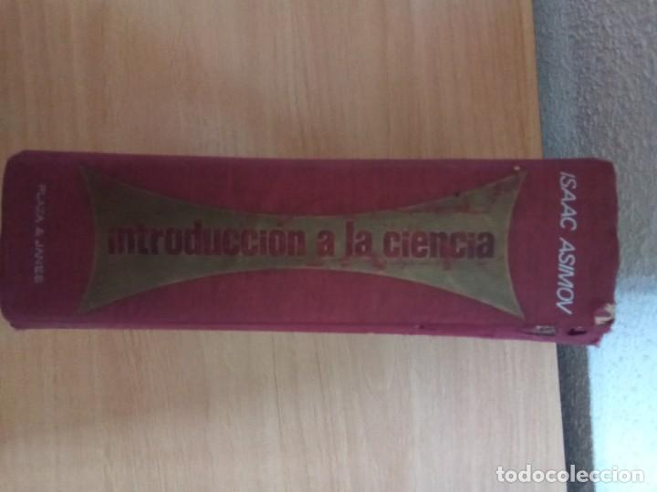 Libros de segunda mano: Introducci&oacute;n a la ciencia. Por I. Asimov. - Foto 2