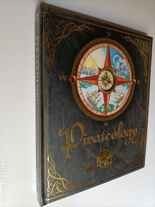 Libros de segunda mano: Pirateology . Libro en ingl&eacute;s - Foto 1