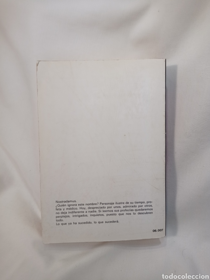 Libros de segunda mano: LAS PROFEC&Iacute;AS DE NOSTRADAMUS - Foto 2