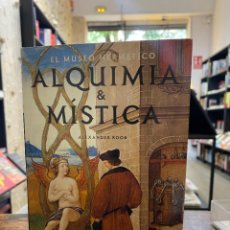 Livros em segunda mão: ALQUIMIA Y MÍSTICA- EL MUSE0 HERMÉTICO - ALEXANDER ROOB- TASCHEN. Lote 363122020