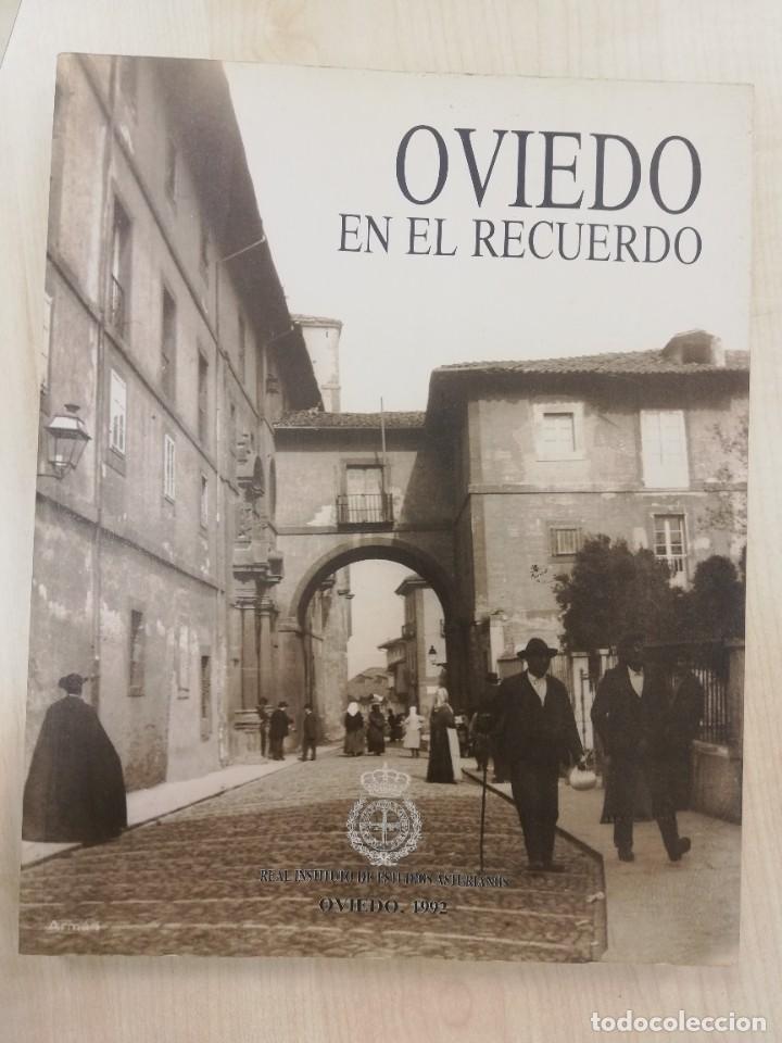 Libros de segunda mano: OVIEDO EN EL RECUERDO. ASTURIAS - Foto 1