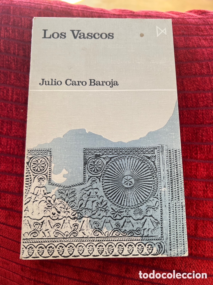 Libros de segunda mano: Los vascos Julio Caro Baroja - Foto 1