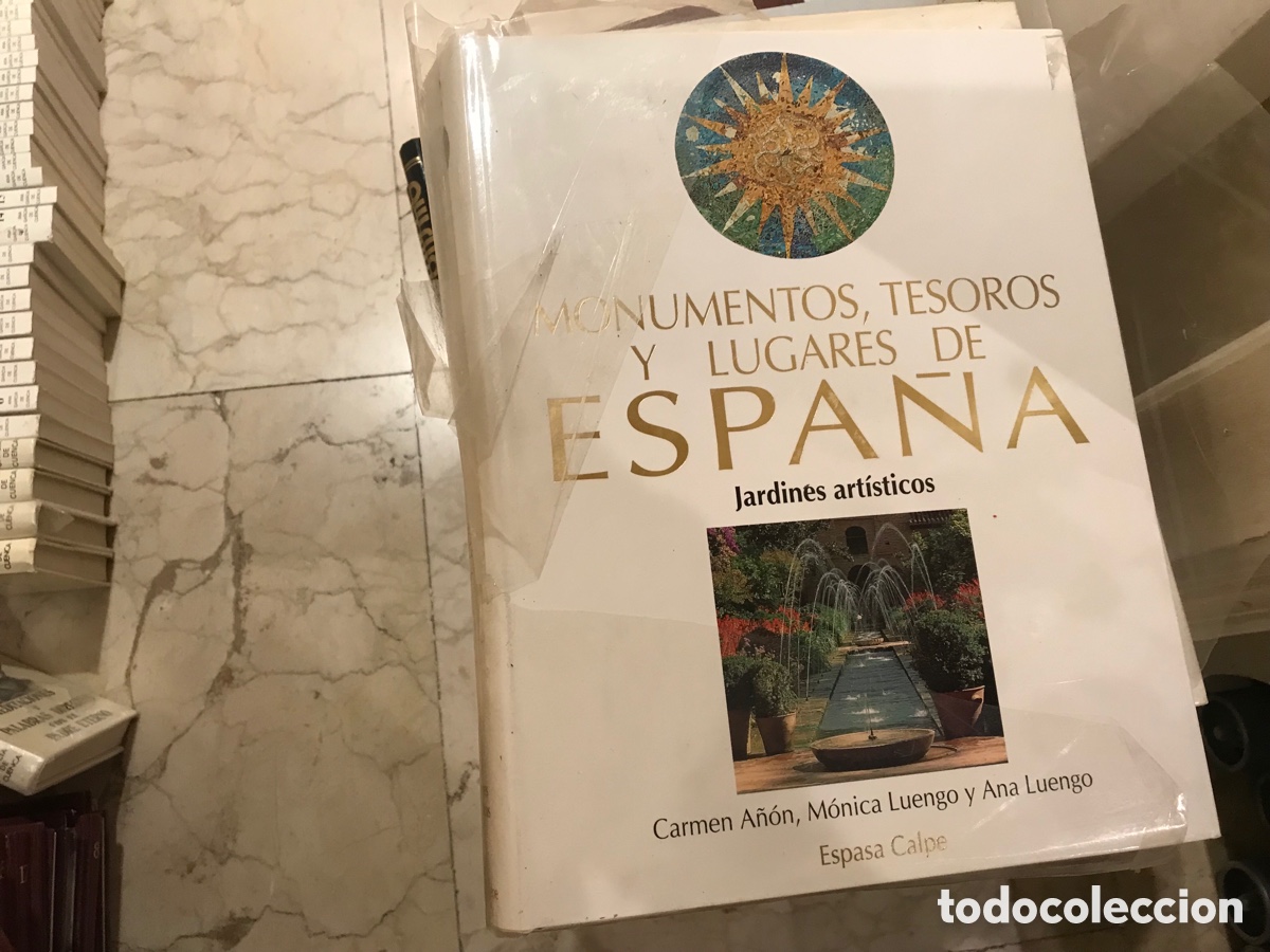 Libros de segunda mano: Jardines art&iacute;sticos. Carmen A&ntilde;&oacute;n. Espasa-Calpe - Foto 1