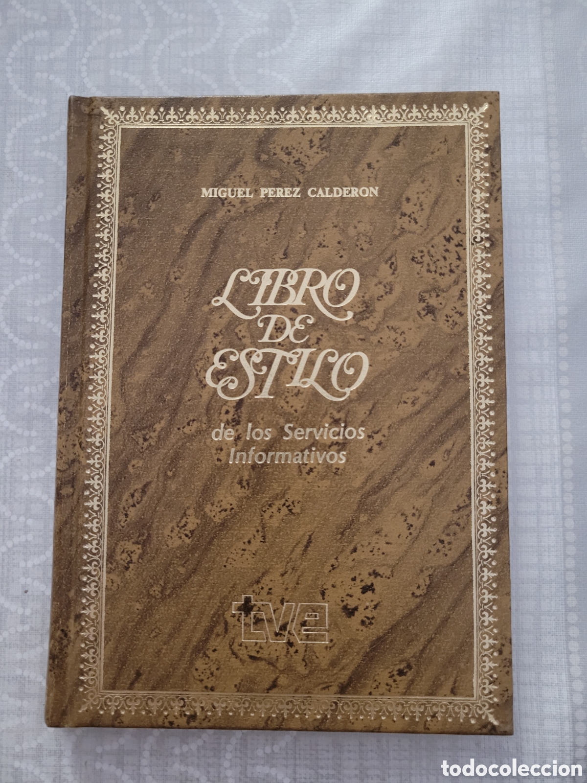 Libros de segunda mano: LIBRO DE ESTILO DE LOS SERVICIOS INFORMATICOS TVE MIGUEL PEREZ CALDERON - Foto 1