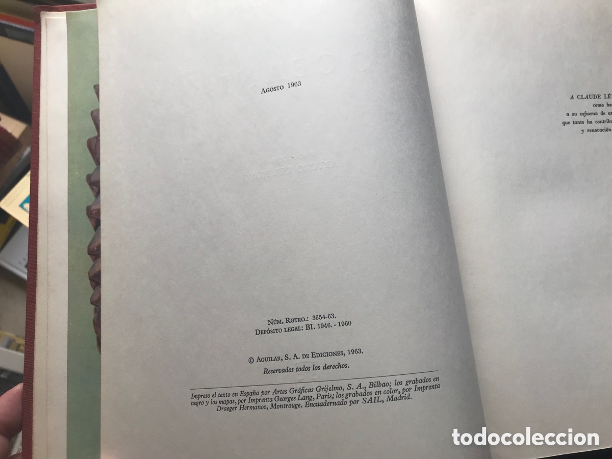 Libros de segunda mano: Ocean&iacute;a. El universo de las formas. Aguilar. Jean Guiart - Foto 4