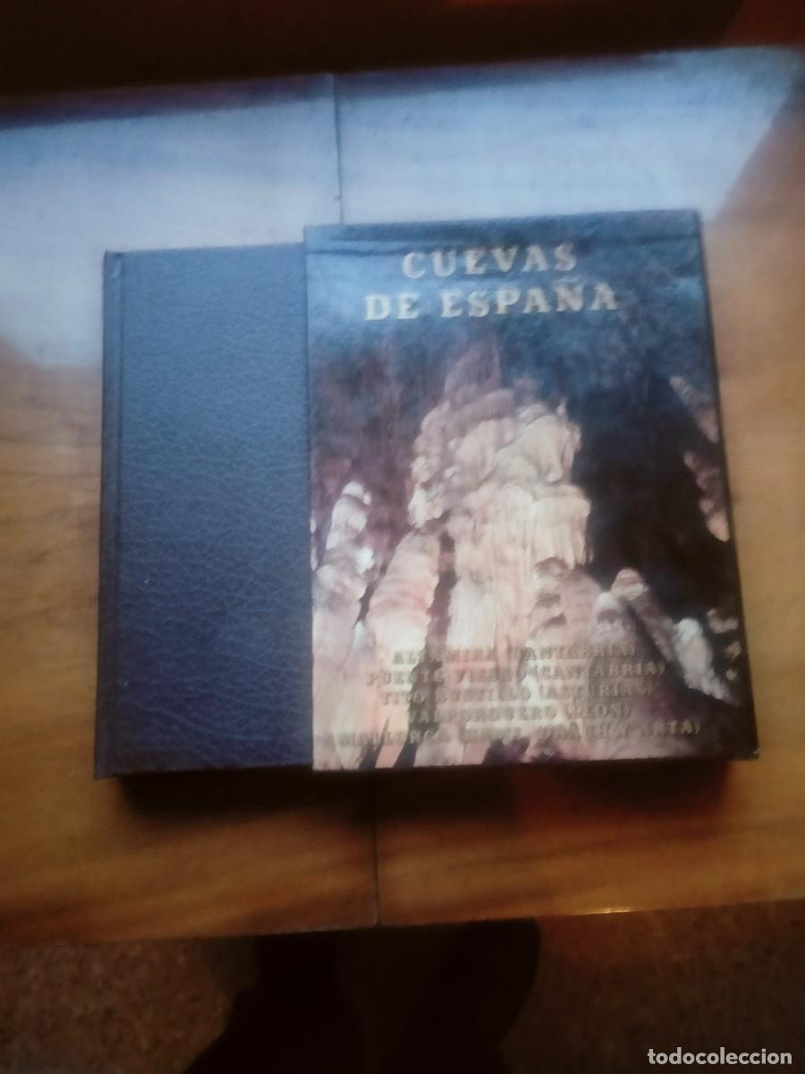 Libros de segunda mano: Cuevas de Espa&ntilde;a. Everest. Con estuche. - Foto 2