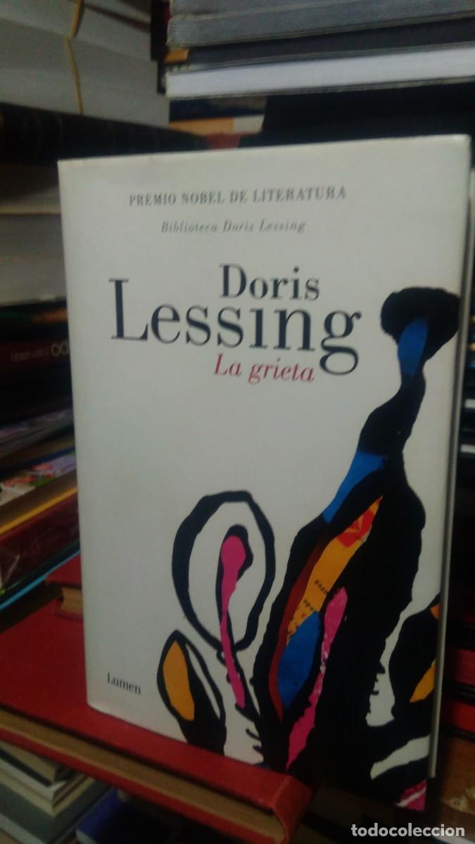 Libros de segunda mano: DORIS LESSING, LA GRIETA, ED. LUMEN - Foto 1