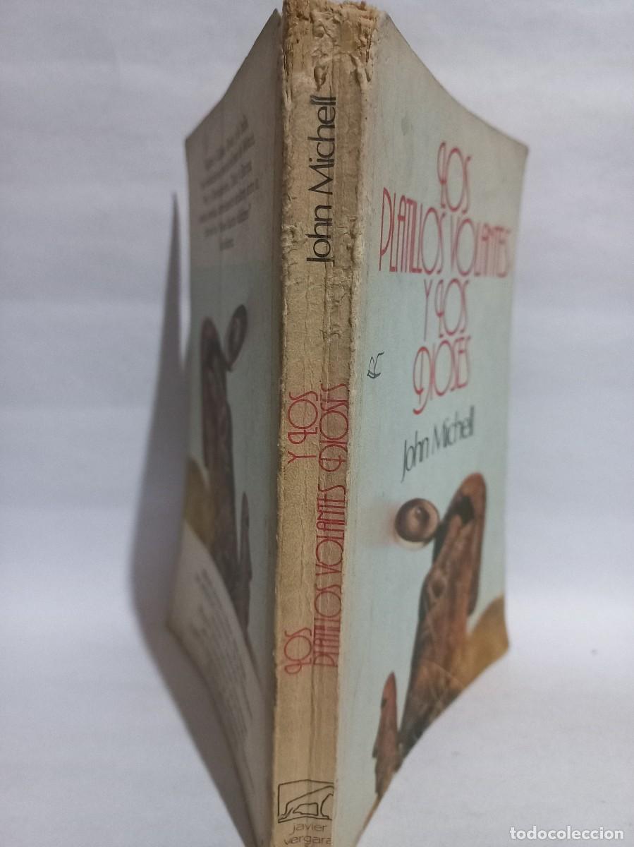 Libros de segunda mano: John Michell - Los Platillos Volantes y los Dioses - 1977 - Foto 2