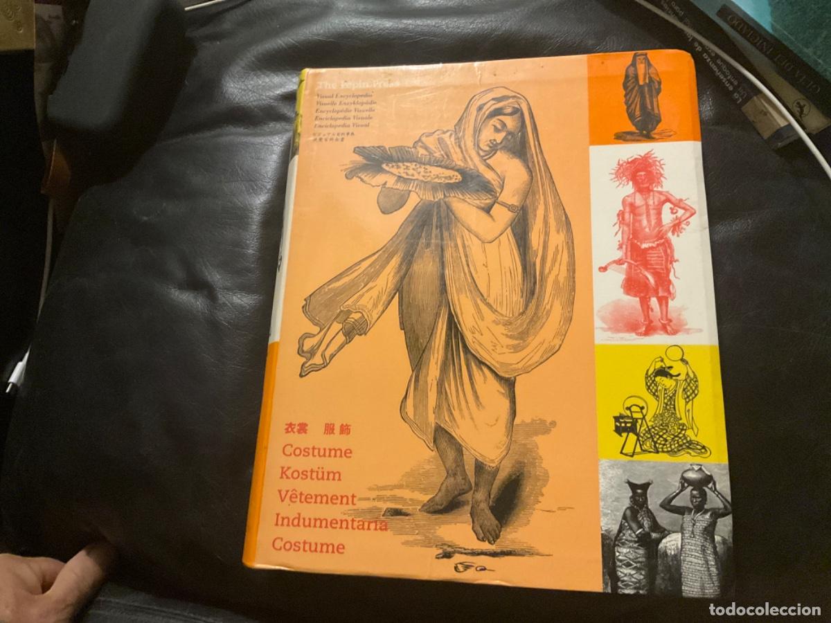 Livres d'occasion: Enciclopedia visual indumentaria, vestido miles imagenes ropa indumentaria pepin press