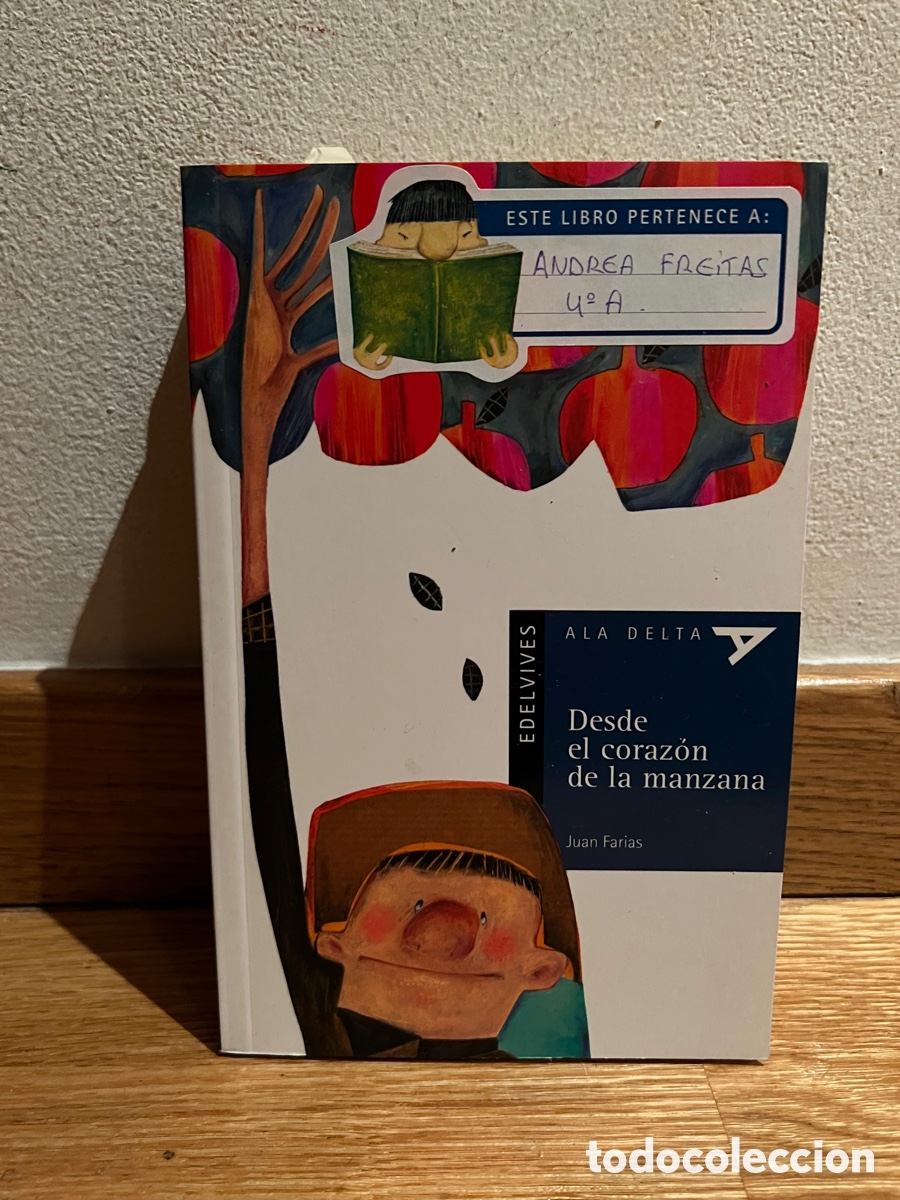 Libros de segunda mano: Desde el coraz&oacute;n de la manzana Juan Farias - Foto 1