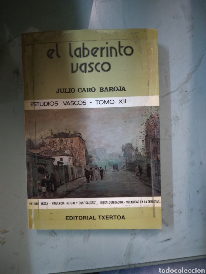 Libros de segunda mano: Julio Caro Barija, El.laberinto vasco, Txertoa - Foto 1