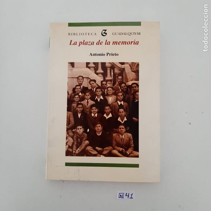 Libros de segunda mano: La plaza de la memoria - Foto 1