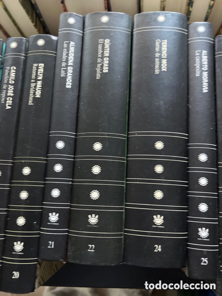 Libros de segunda mano: Narrativa Actual RBA lote de 51 Tomos - Foto 3