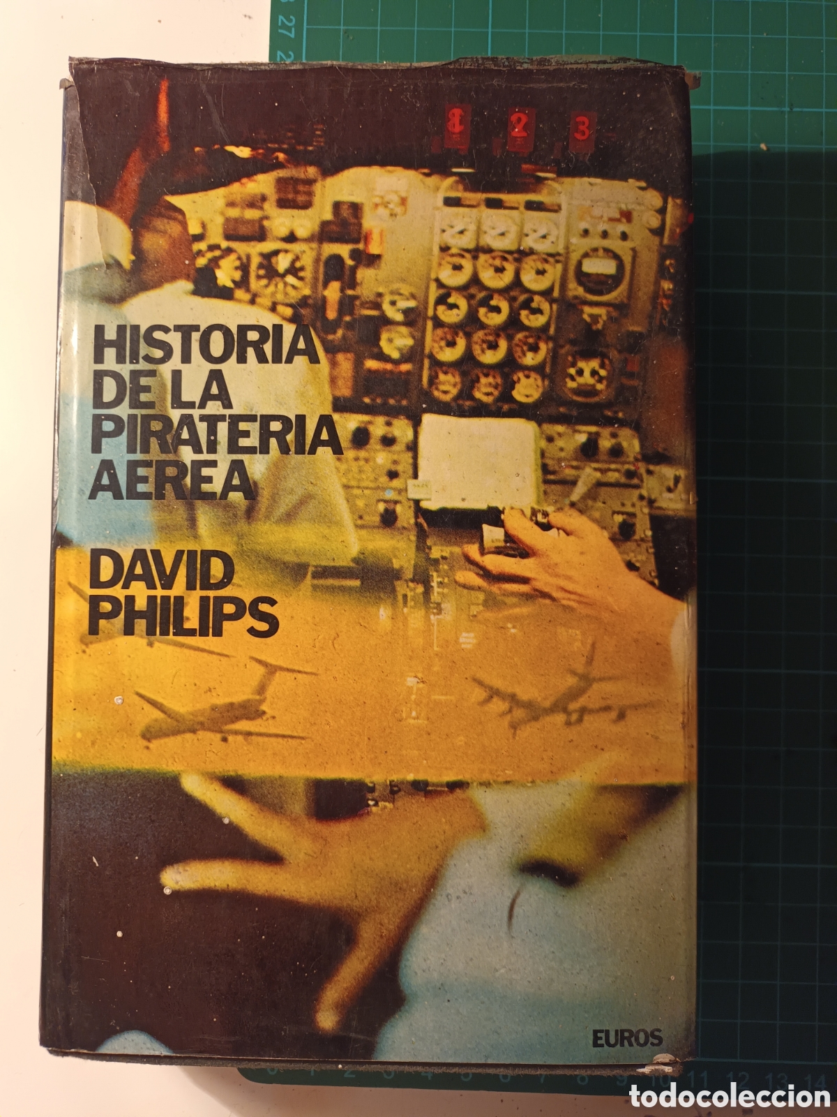 Libros de segunda mano: HISTORIA DE LA PIRATERIA AEREA - Foto 1