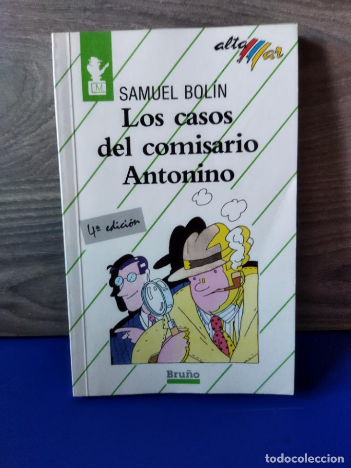 Libros de segunda mano: Los casos del comisario Antonino - Foto 1