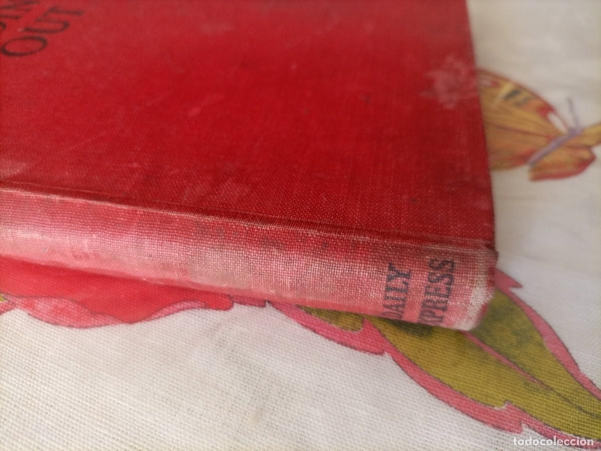 Libros de segunda mano: Its fun finding Out Daily Express 1947 libro en ingl&eacute;s - Foto 3