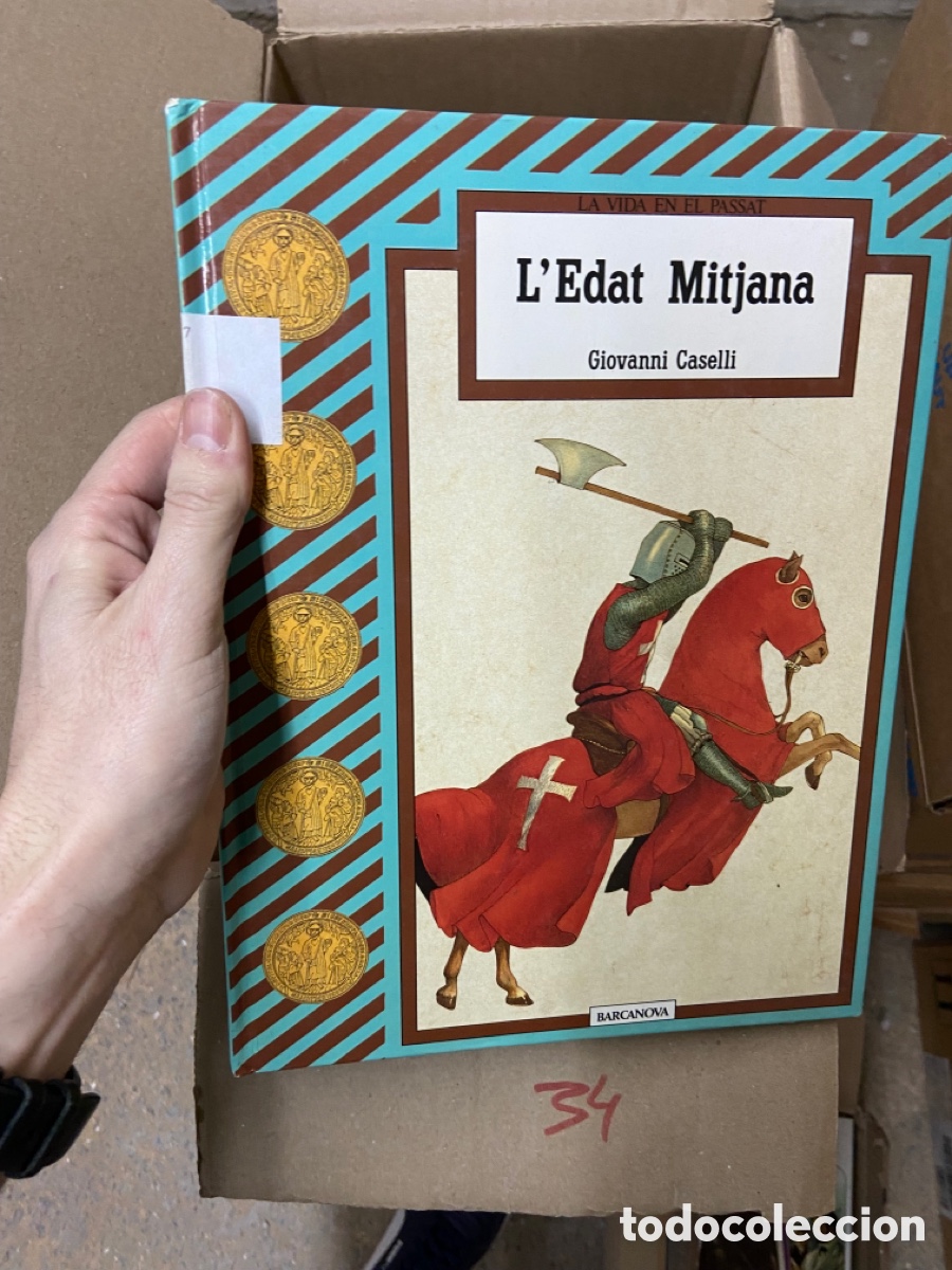 Libros de segunda mano: Caja34 LEdat Mitjana Giovanni Caselli - Foto 1