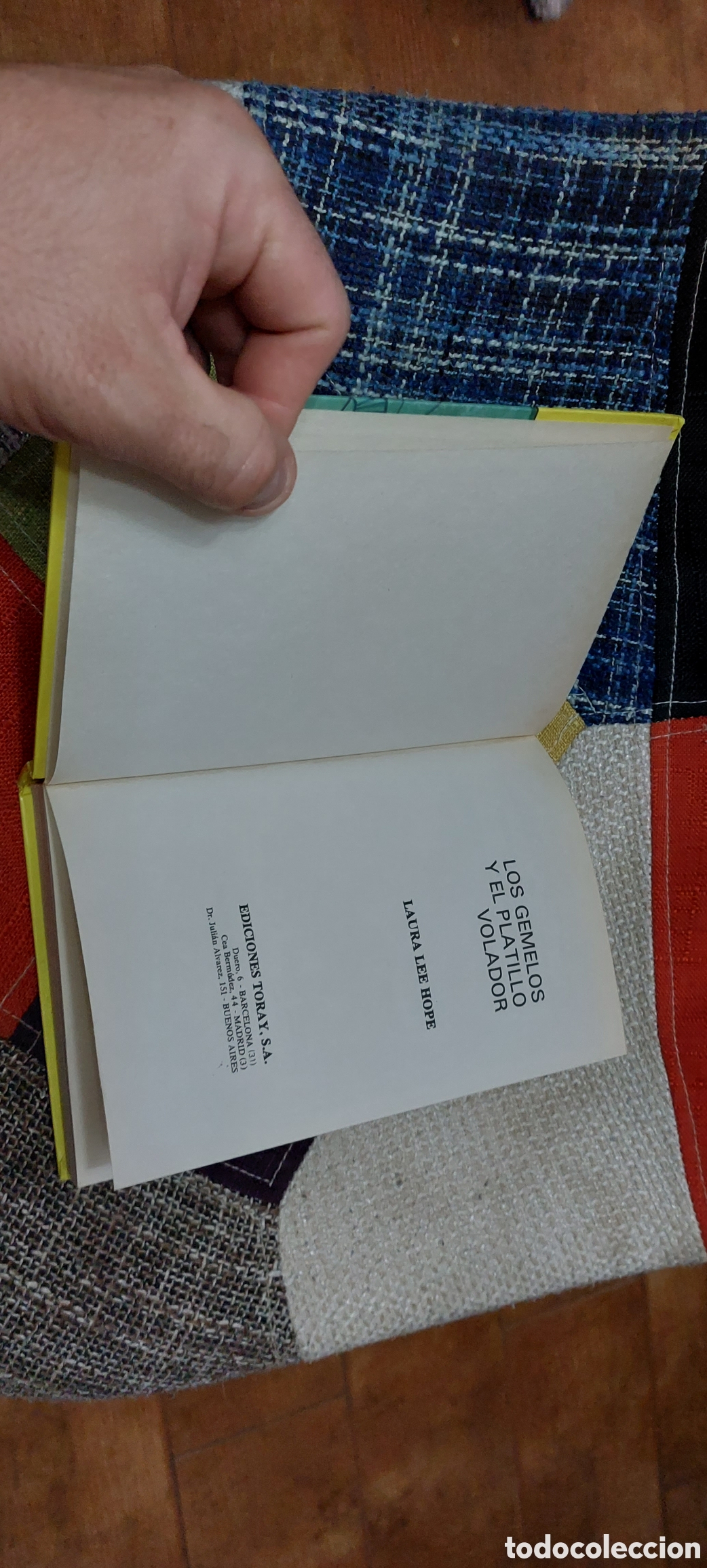 Libros de segunda mano: Libro Los Gemelos y el Platillo Volador -Editorial Toray- L.L. Hope - Foto 4