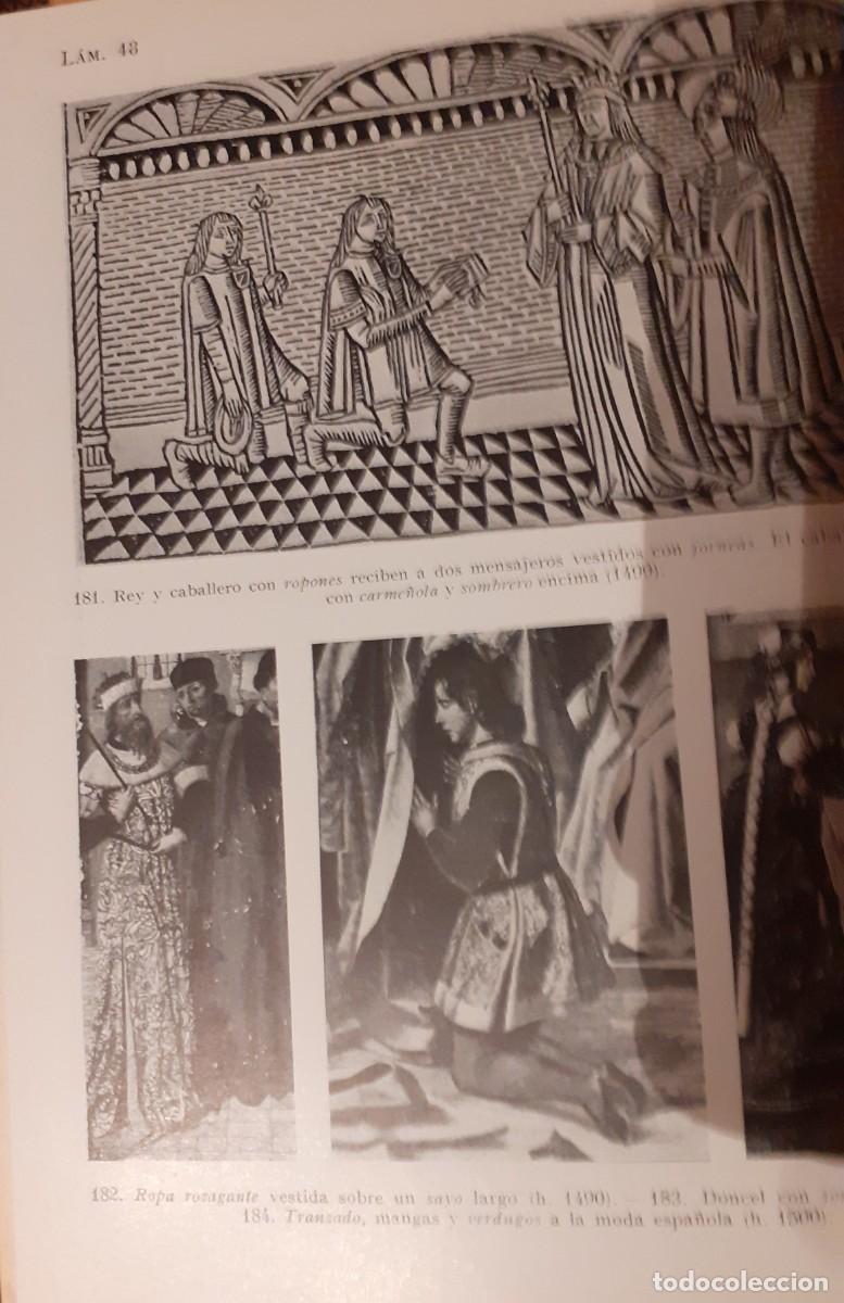 Libros de segunda mano: Indumentaria Medieval Espa&ntilde;ola. Carmen Bernis - Foto 3