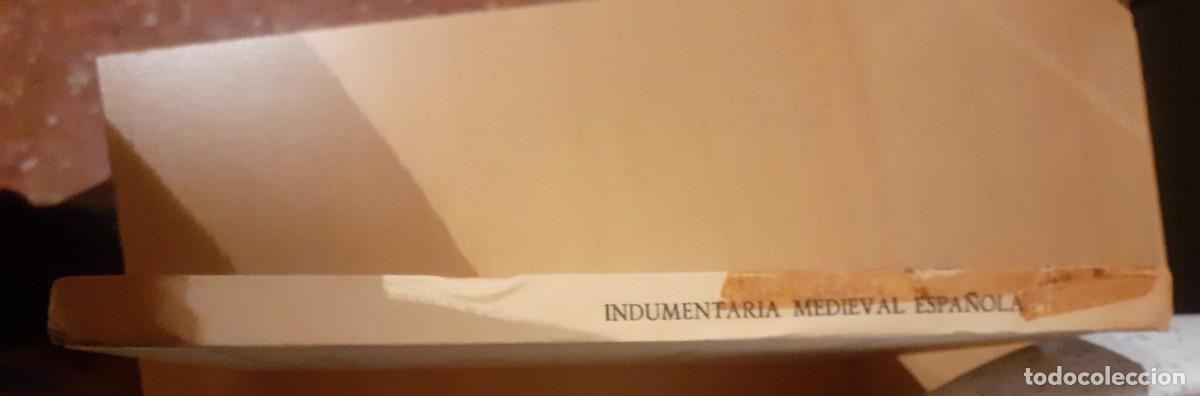 Libros de segunda mano: Indumentaria Medieval Espa&ntilde;ola. Carmen Bernis - Foto 5
