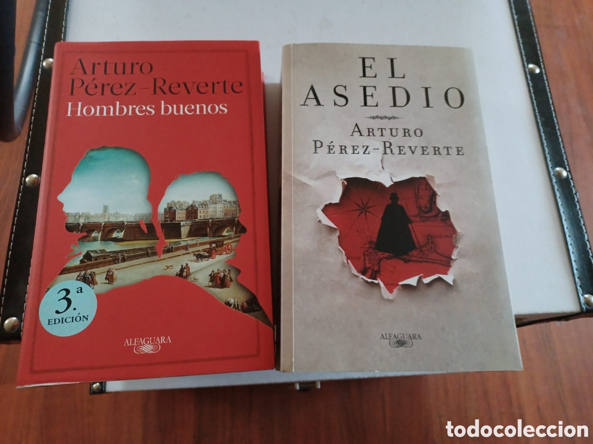 Libros de segunda mano: Lote de perez Reverte, el asedio,y Hombres buenos - Foto 1