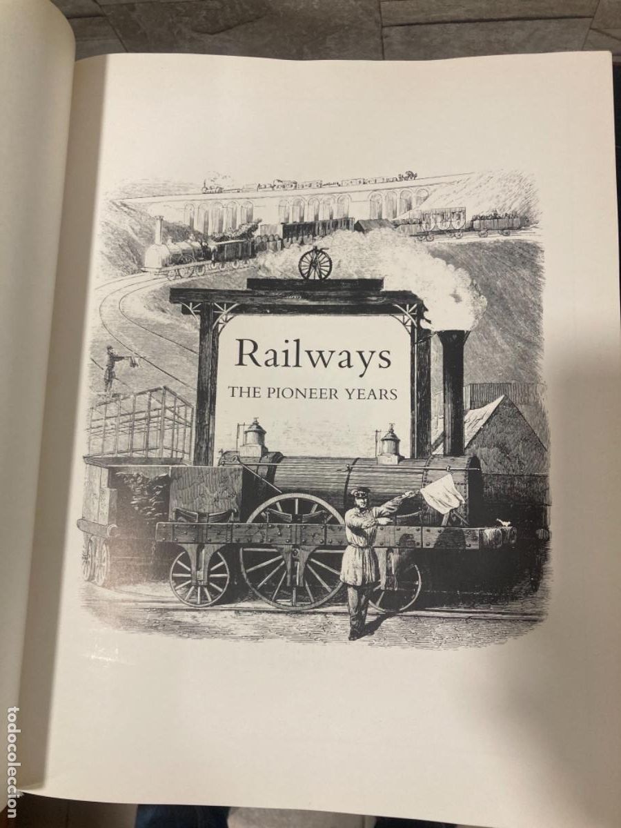 Libros de segunda mano: Magnifico libro de tem&aacute;tica de trenes, en ingl&eacute;s - Foto 2