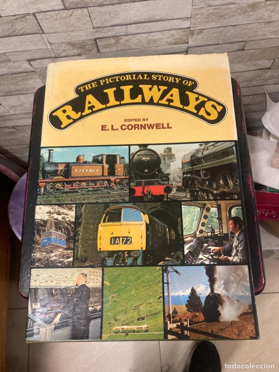Libros de segunda mano: Magnifico libro de tem&aacute;tica de trenes, en ingl&eacute;s - Foto 1