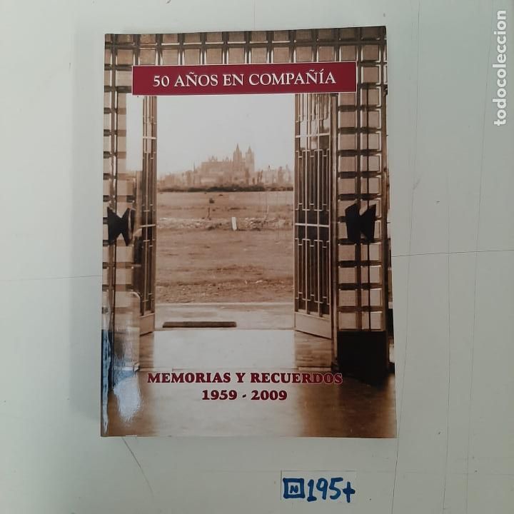 Libros de segunda mano: 50 a&ntilde;os en compa&ntilde;&iacute;a - Foto 1