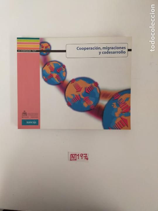 Libros de segunda mano: Cooperaci&oacute;n, migraci&oacute;n y codesarrollo - Foto 1