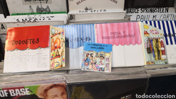 Libros de segunda mano: De compras en un mercadillo, pop up - Foto 2