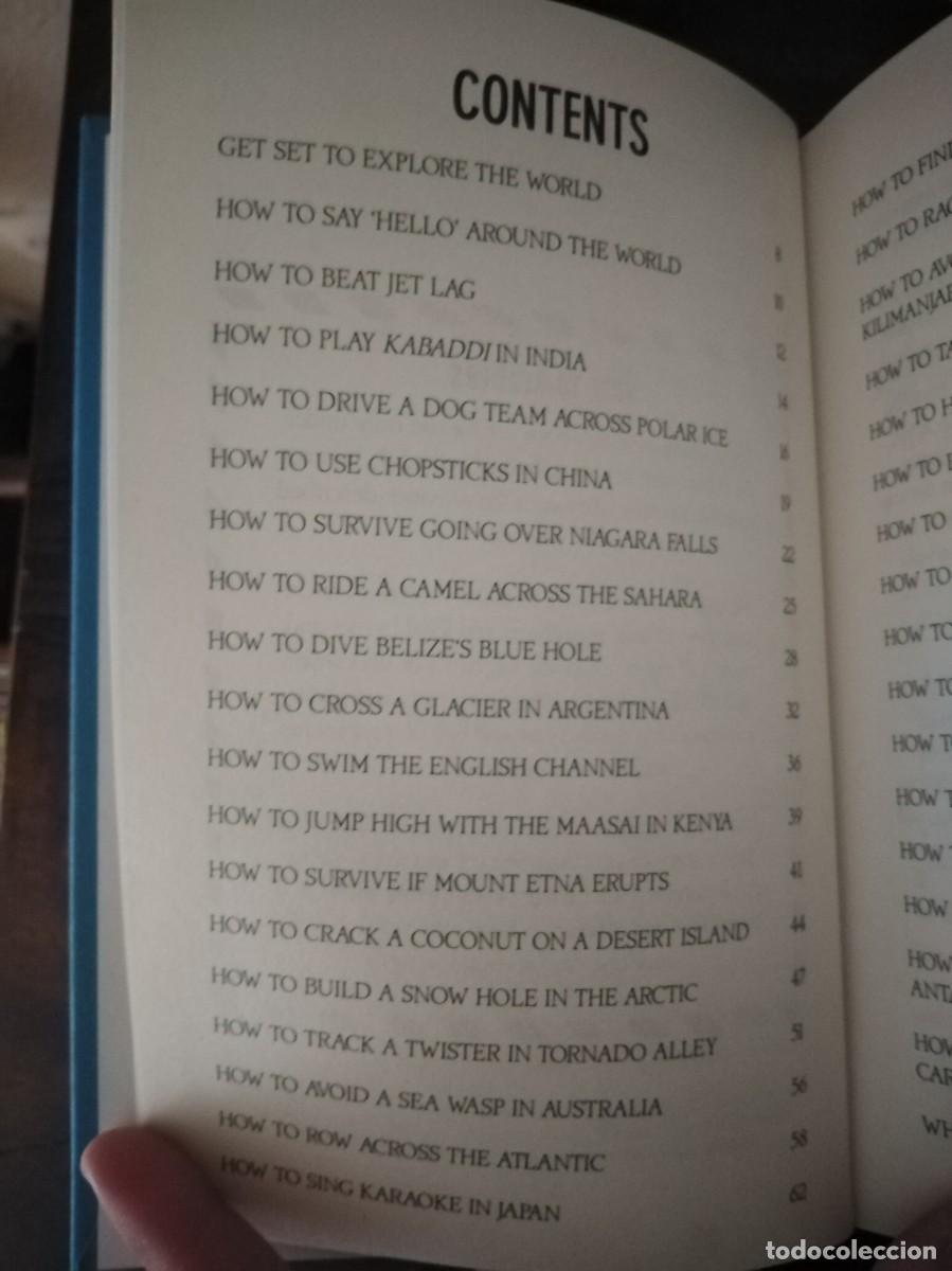 Libros de segunda mano: The Explorers handbook. Libro de bolsillo de los exploradores. En ingl&eacute;s. - Foto 2