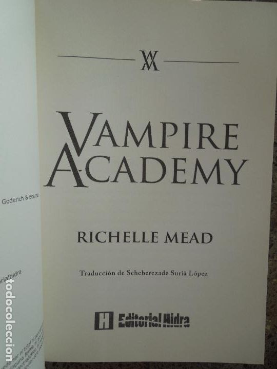Libros de segunda mano: VAMPIRE ACADEMY -1- RICHELLE MEAD -EDITORIAL HIDRA 2021 - Foto 2