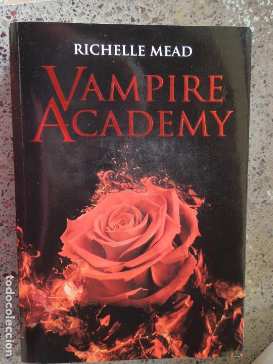 Libros de segunda mano: VAMPIRE ACADEMY -1- RICHELLE MEAD -EDITORIAL HIDRA 2021 - Foto 1
