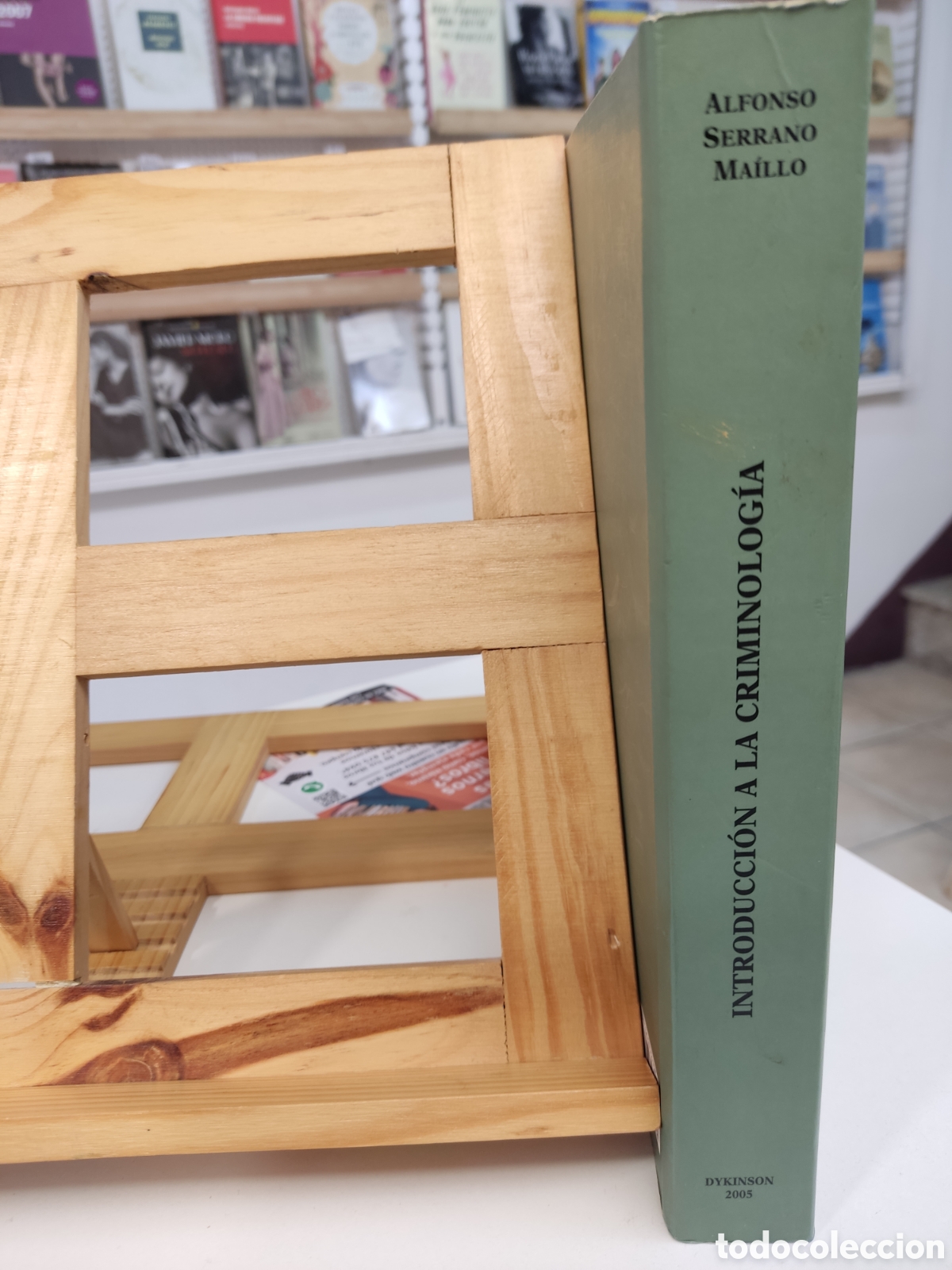 Libros de segunda mano: Introducci&oacute;n a la criminolog&iacute;a/ Alfonso Serrano Ma&iacute;llo/ Dykinson, 2005 - Foto 3