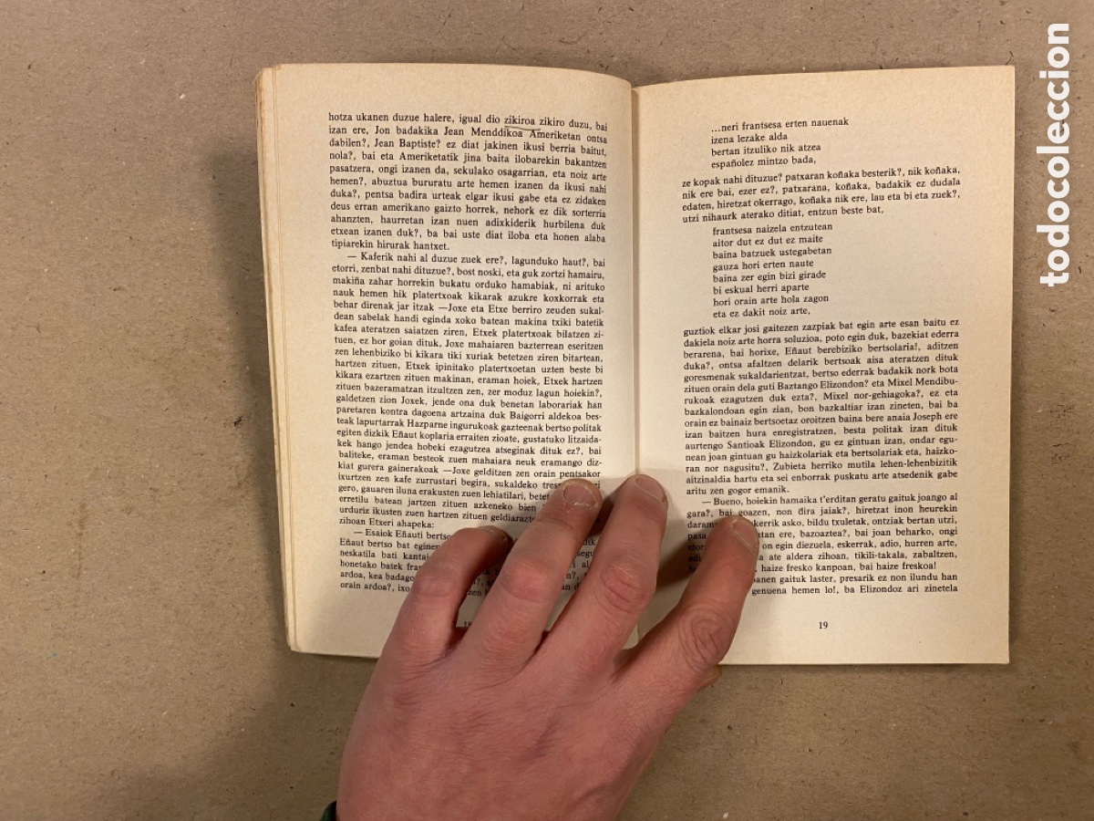 Libros de segunda mano: MUGARRIA. PABLO SASTRE. ELKAR ARGITALETXEA 1982. EUSKARAZ. - Foto 4