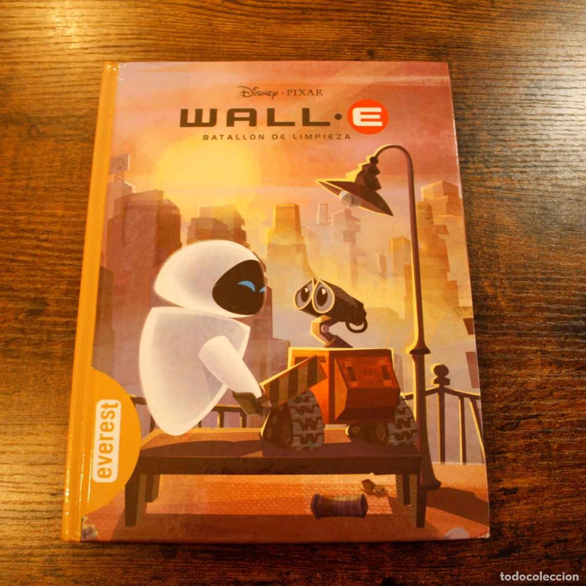 Libros de segunda mano: Wall E. Batall&oacute;n de limpieza - Disney Pixar - Libro Segunda Mano - Foto 1