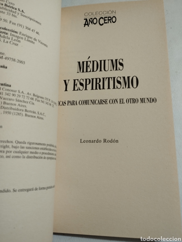 Libros de segunda mano: M&Eacute;DIUMS Y ESPIRITISMO. T&Eacute;CNICAS PARA COMUNICARSE CON EL OTRO MUNDO (LEONARDO ROD&Oacute;N) - Foto 2