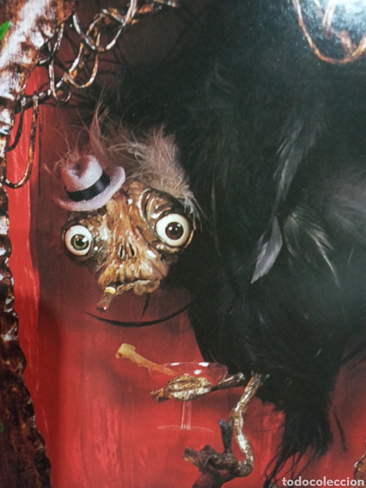 Libros de segunda mano: LIBRO DE ARTE. EVERYTHING THAT CREEPS.ELIZABETH McGRATH. - Foto 1