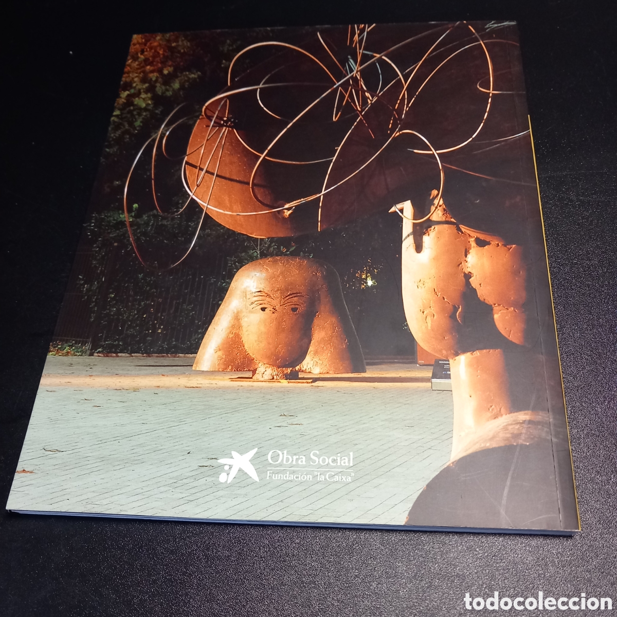 Libros de segunda mano: Manolo Vald&eacute;s. Esculturas Monumentales. - Foto 2