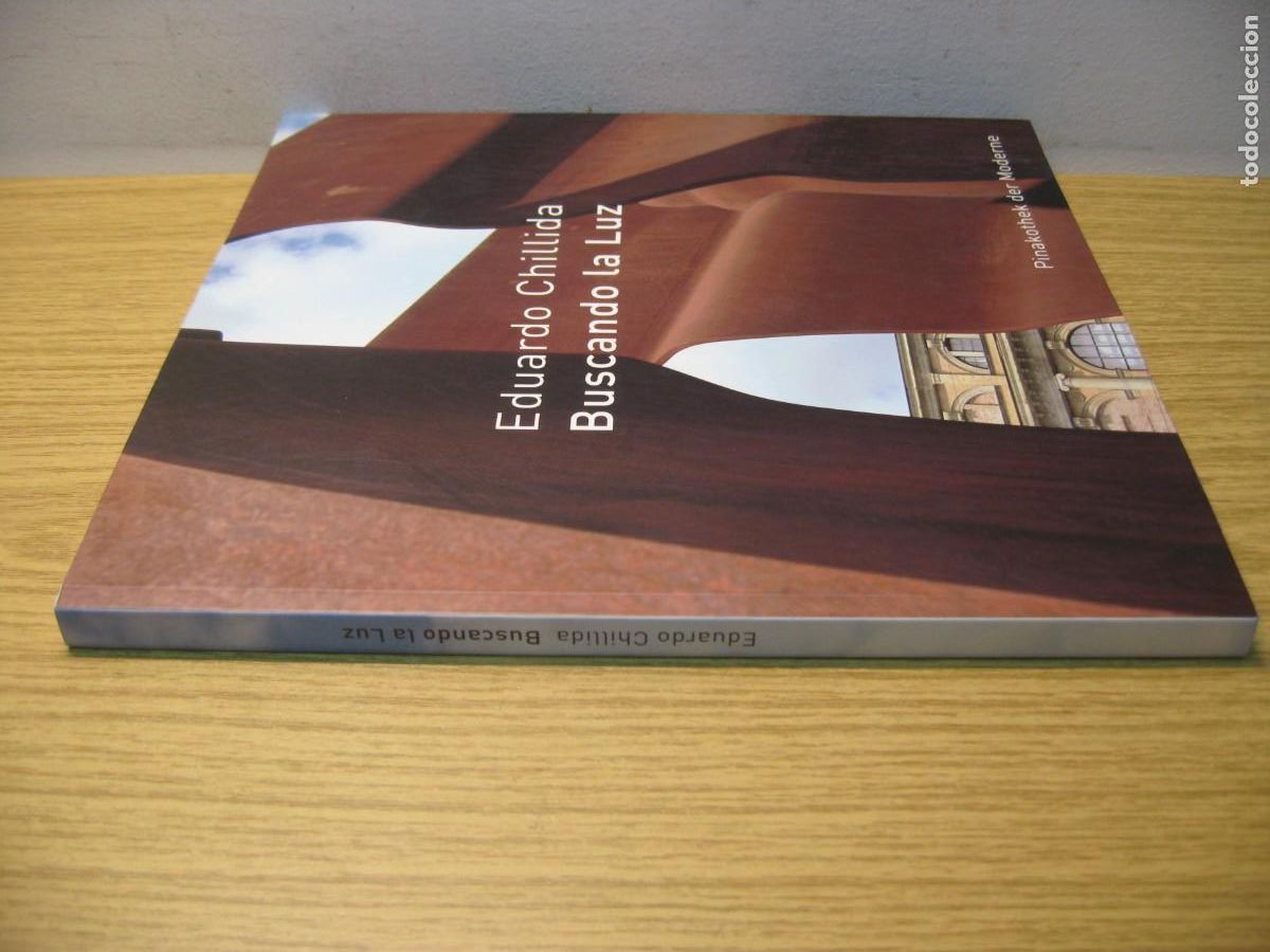 Libros de segunda mano: EDUARDO CHILLIDA. BUSCANDO LA LUZ. EDICION BILING&Uuml;E. 2002 - Foto 2