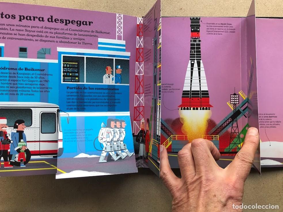 Libros de segunda mano: El espacio / Colecci&oacute;n Mundo Animado / Libro con ventanas y desplegables / - Foto 12