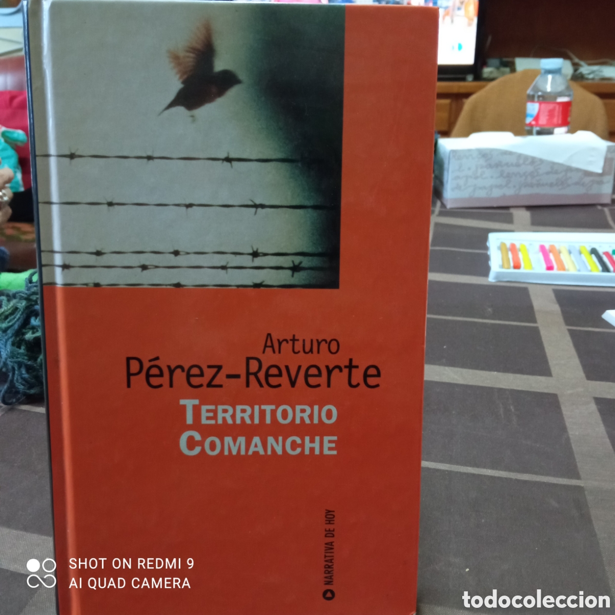 Libros de segunda mano: Territorio comanche , Arturo P&eacute;rez Reverte. - Foto 1