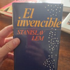Libros de segunda mano: EL INVENCIBLE, STANISLAV LEM. Lote 401878159