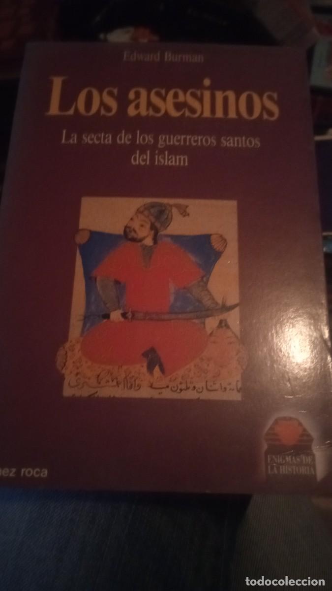 Libros de segunda mano: Edward Burman. Los asesinos. Mart&iacute;nez Roca 1988 - Foto 1